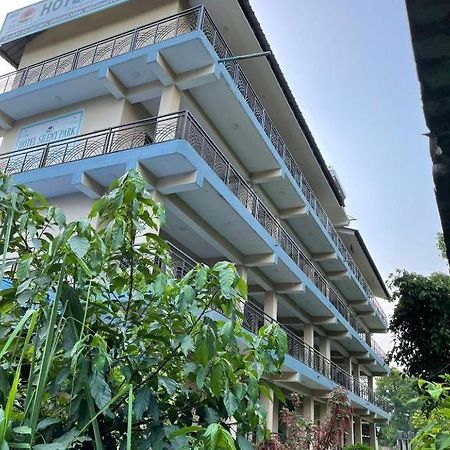 Silent Park Hotel Sauraha Kültér fotó