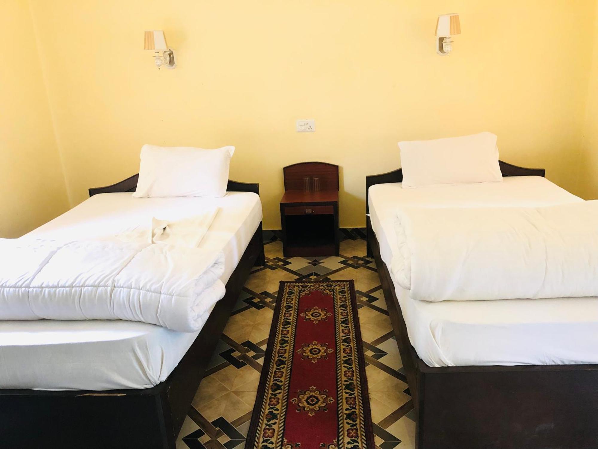 Silent Park Hotel Sauraha Kültér fotó