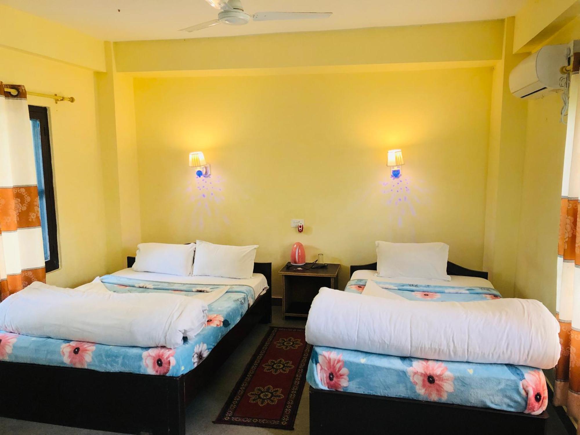 Silent Park Hotel Sauraha Kültér fotó